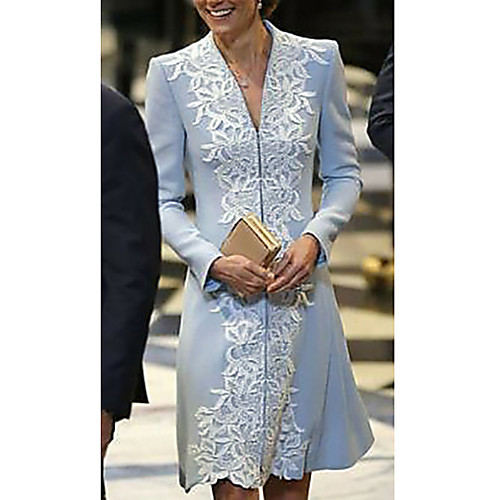 

A-Line Mother of the Bride Dress Plus Size V Neck Short / Mini Polyester Long Sleeve with Appliques 2021
