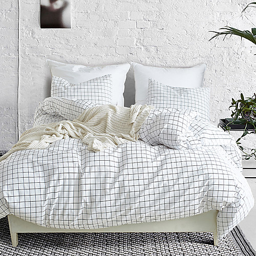 

Duvet cover set white with zipper with plaid geometric pattern, ultra soft comfortable and breathable durable