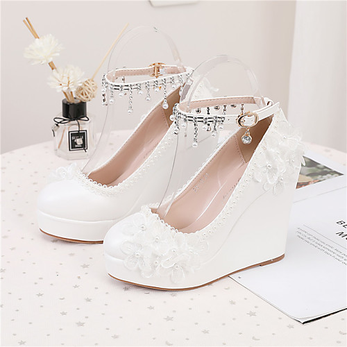 

Women's Wedding Shoes Wedge Heel Round Toe Wedding Pumps PU Pearl Buckle Lace Solid Colored White