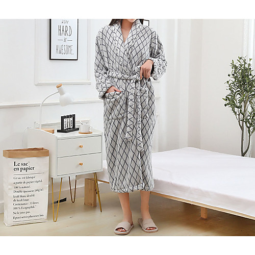 

Superior Quality Bath Robe, Solid Color Coral Velve 1 pcs