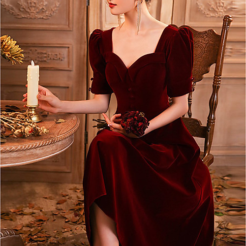 

A-Line Elegant Vintage Homecoming Cocktail Party Dress Scoop Neck Half Sleeve Tea Length Velvet with Buttons 2021