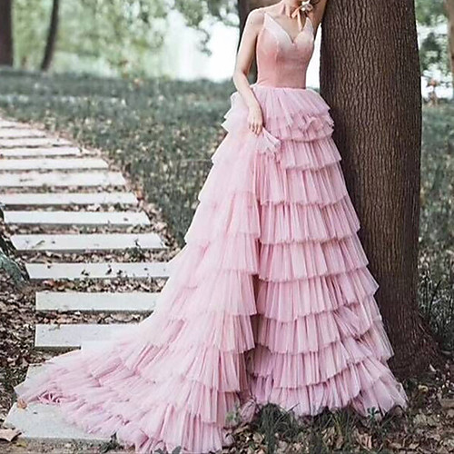 

A-Line Luxurious Elegant Prom Formal Evening Dress V Neck Sleeveless Court Train Tulle with Tier 2021