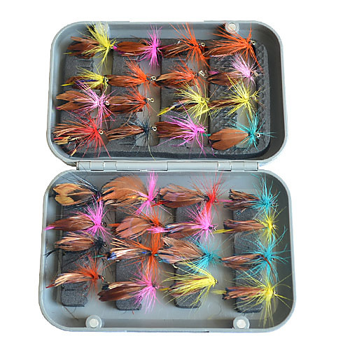

32 pcs Lure kit Fishing Lures Flies Handmade Bass Trout Pike Freshwater and Saltwater