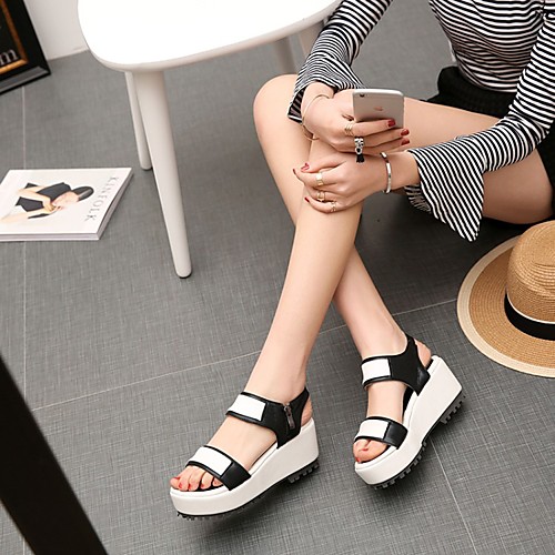 

Women's Sandals Platform Sandals Sporty Sandals Platform Round Toe PU Synthetics Black Silver