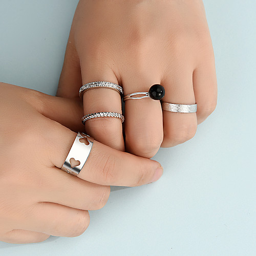 

Ring Set Fashion Hollow Love Heart Wide Ring Alloy Set Joint Ring 5-Piece Combination Set