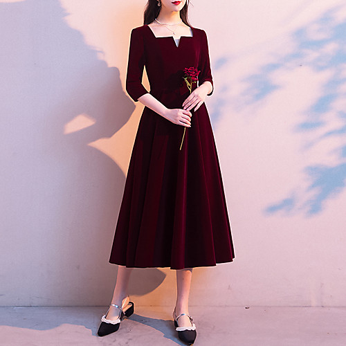 

A-Line Minimalist Elegant Party Wear Cocktail Party Dress Scoop Neck Half Sleeve Tea Length Velvet with Sleek 2021