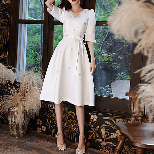 

A-Line Luxurious Elegant Party Wear Prom Dress V Neck Half Sleeve Tea Length Satin with Beading 2021