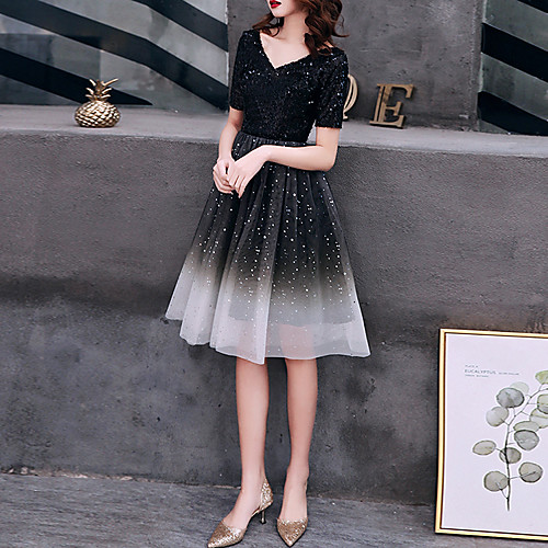 

A-Line Sparkle Gradient Party Wear Cocktail Party Dress V Neck Short Sleeve Knee Length Tulle Sequined with Pleats Sequin 2021