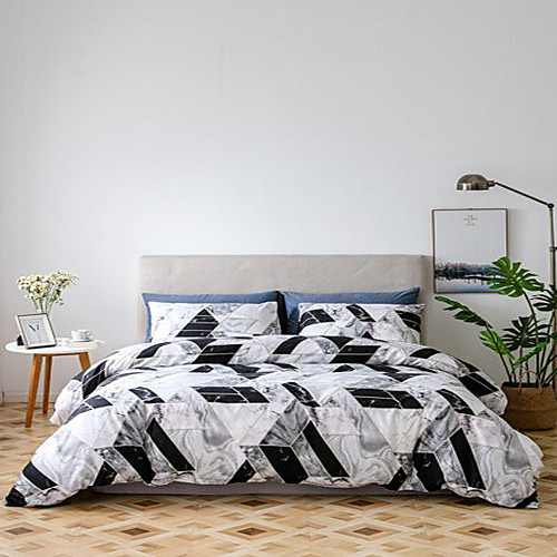 

3-Piece Duvet Cover Set Hotel Bedding Sets Comforter Cover with Soft Lightweight Microfiber Include 1 Duvet Cover 2 Pillowcases for Double/Queen/King(1 Pillowcase for Twin/Single)