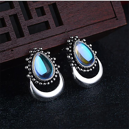 

Women's Stud Earrings Drop Earrings Earrings Classic Fashion Romantic Punk Trendy Cute Sweet Earrings Jewelry Silver For Street Gift Date Birthday Festival 1 Pair