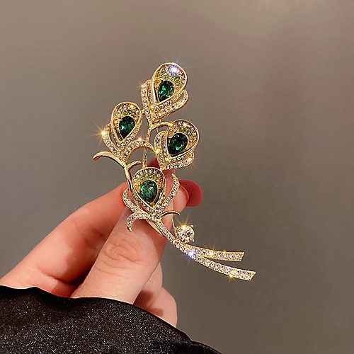 

Women's Synthetic Emerald Brooches Retro Flower Shape Vintage Brooch Jewelry Green For Party Street Gift Prom