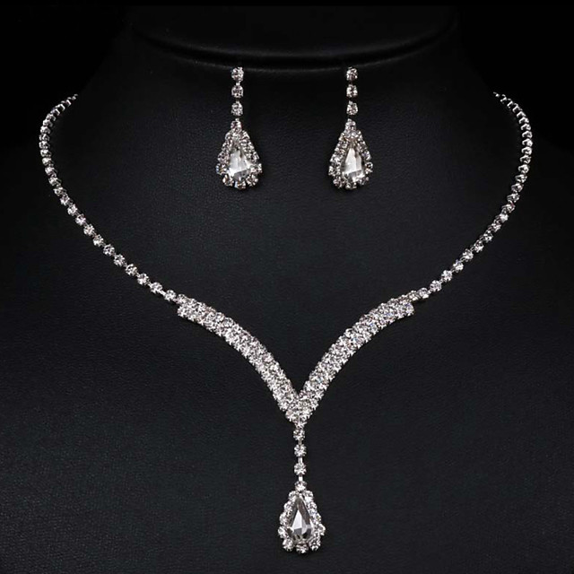 diamond earrings with necklace